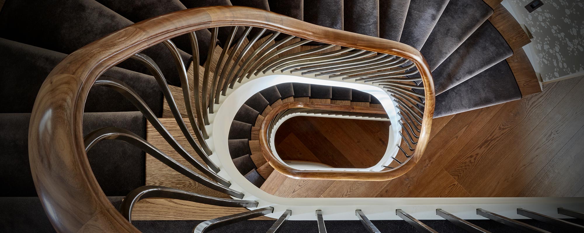 spiral-or-helical-stairs-know-the-difference-bisca